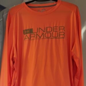 Men's under armour shirt